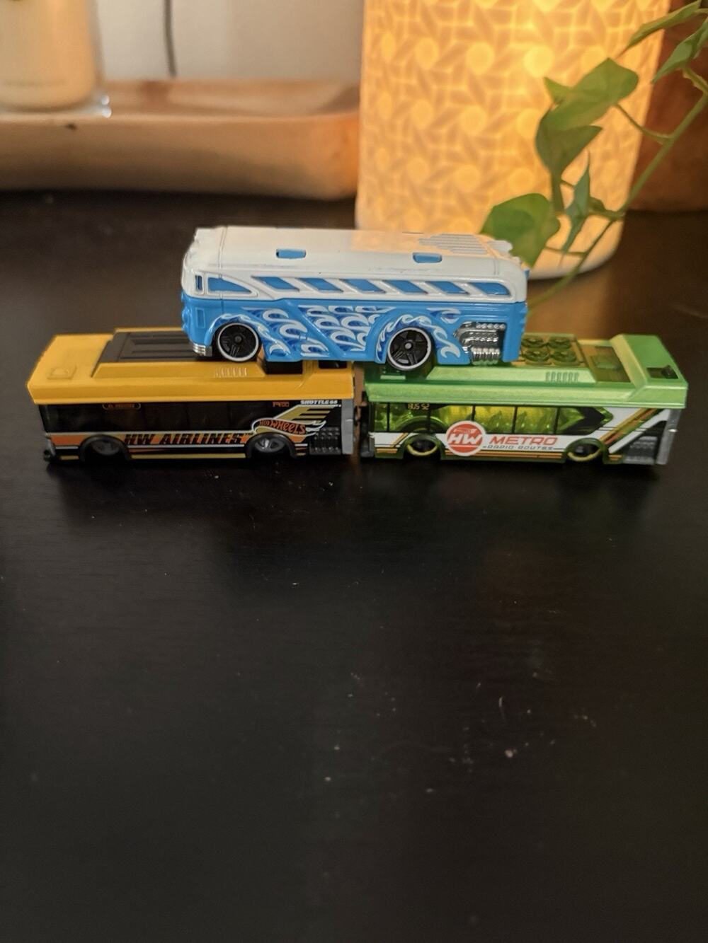 Hot wheels Buses Lot Of 3